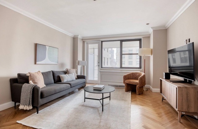 Lovely UES 1BR w/Doorman & Gym, nr Whole Foods, by Blueground