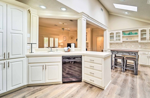 Lubbock Home w/Patio ~ 6 Mi to Texas Tech!
