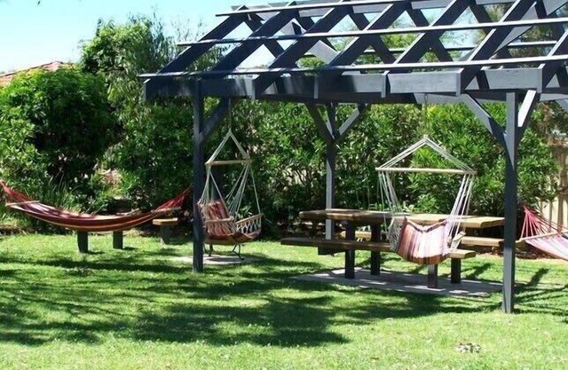 Lucy's Escape - Amazing garden oasis, fully secure for dogs