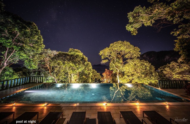 Lumbung Loft Villa with Balcony and Seaviews