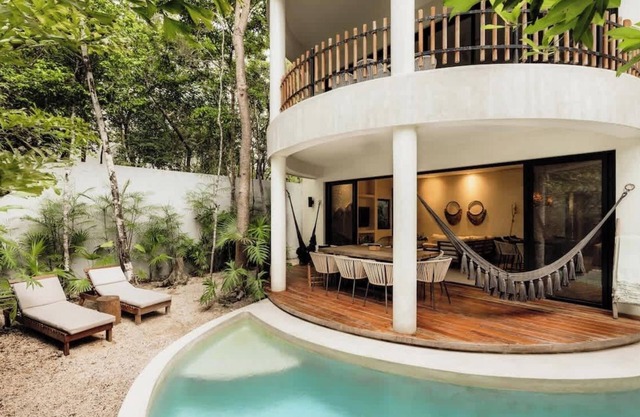 Lux Casa Kuk 2 Pools Mins to Beach Rooftop Oasis