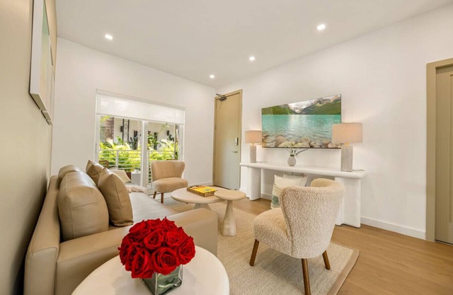 Lux Designer Apt 2BR/2BA in the Heart of MIA Beach