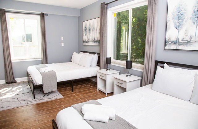 Lux stay by Center City/Temple with King bed and Spacious Bedrooms