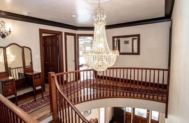 Luxe Hometel