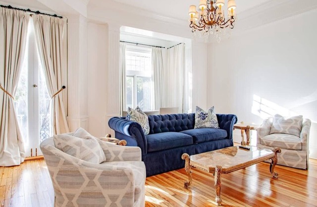 LUXE Kalorama 5-BR Townhome Close to Dupont Circle