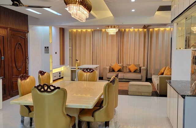 Luxurious 3-bhk highly secured & close to airport
