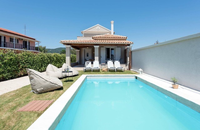 Luxurious Agios Georgios Villa | Private Pool | Villa Spyridoula | Beach.