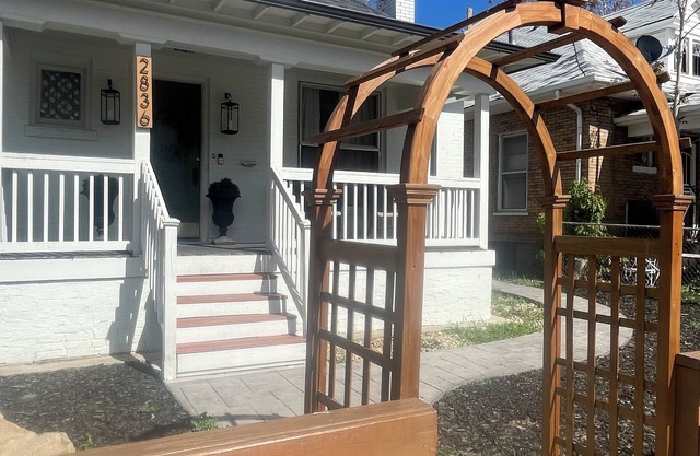Luxurious Basement spacenCentral Denver Arean2 Bed/1Bath/Family RoomnBackyardn