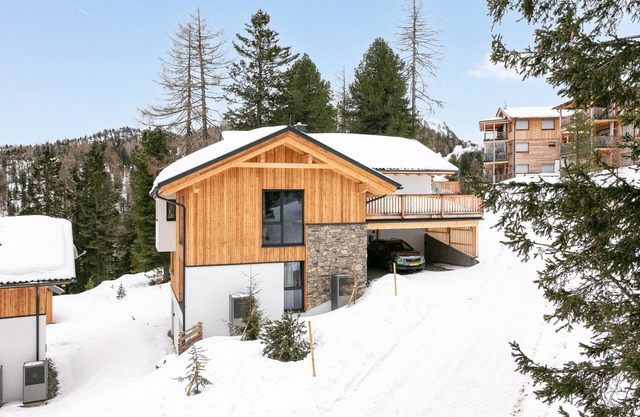 Luxurious chalet with sauna, near the ski slope