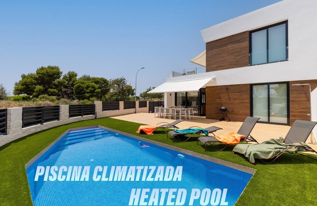 Luxurious & Comfy by Fidalsa