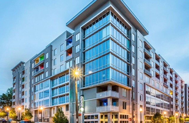 Luxurious King 3 Bed Suite—in Downtown Raleigh!