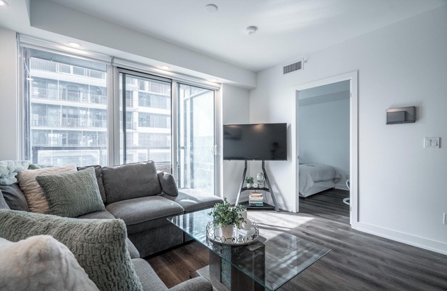 Luxurious Lakeview Condo in Burlington