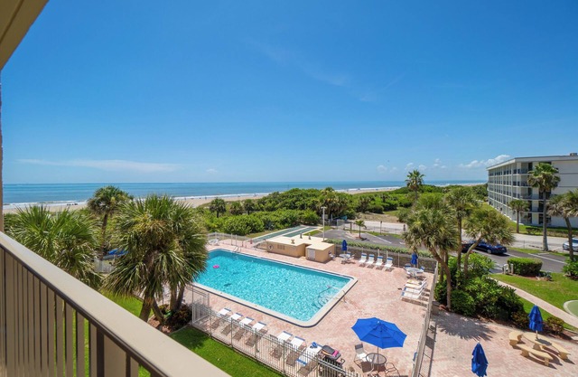Luxurious | Oceanview | Heated Pool | Resort-like