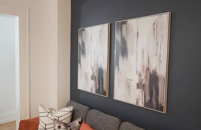Luxurious Studio-Heart Of East Avenue-WalkDowntownnn