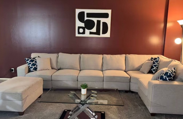 Luxurious unit in Park La Brea