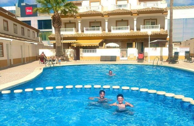 Luxuriously Equipped Villa with Large Pool. 5 mins from Lovely Fine Sandy Beach