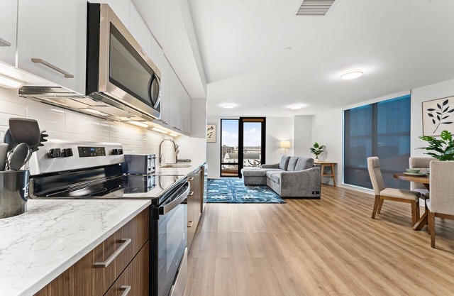 Luxury 1BR near Harvard 4420