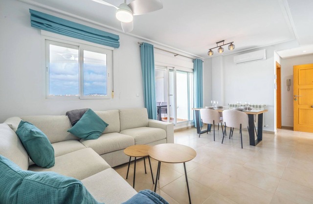 Luxury 2 Bedroom Second Floor Apartment