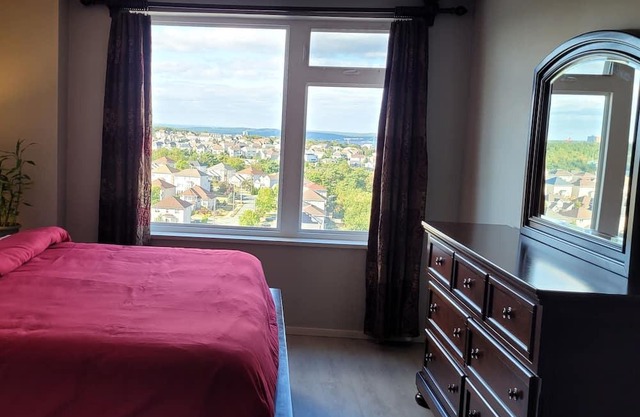 Luxury 2 Bedroom Suite w/ Best View Of The City!