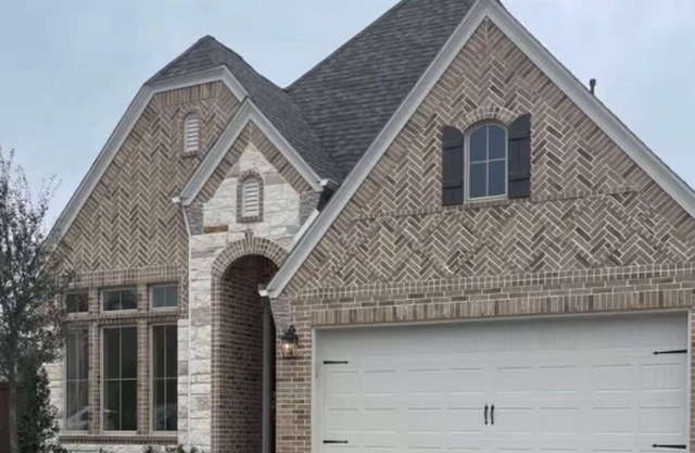 Luxury 3-bedroom house with fitness and open space in tranquil Manvel