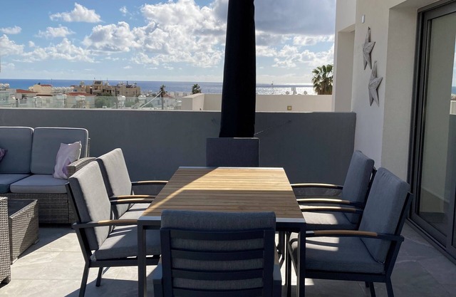Luxury 3 Bedroom Penthouse apartment with sea view.n10 mins walk to Venus Beach