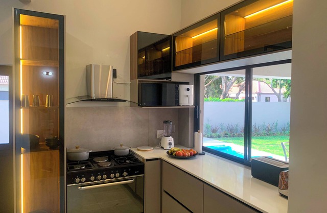 Luxury 3-bedroom house with AC and WiFi in awesome Hartbeespoort