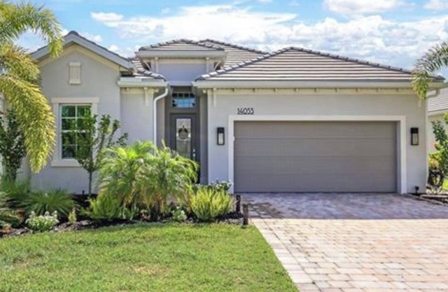 Luxury 3BR +Den 3BA heated Pool with Spa Home in Vista Wild Blue!