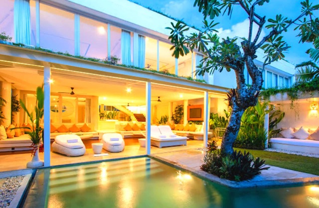 Luxury 5 Bedroom Private Pool at The Sea #Z8