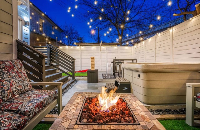 Luxury 6BR/5BA+ Hot Tub near DT