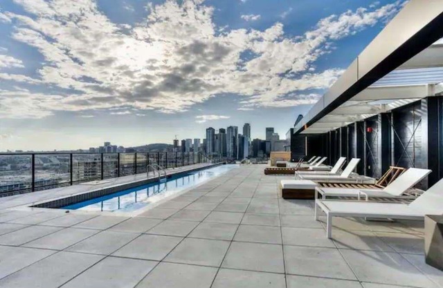 Luxury Apartment Downtown Montreal Griffintown