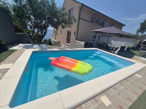 Luxury apartment Duće with private pool