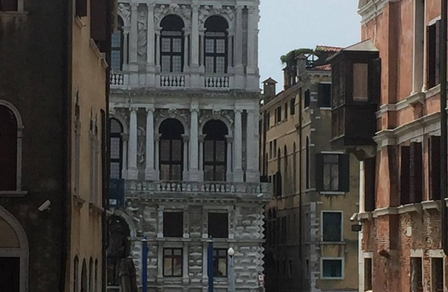 LUXURY APARTMENT IN THE HISTORICAL CENTER, JUST RENOVATED