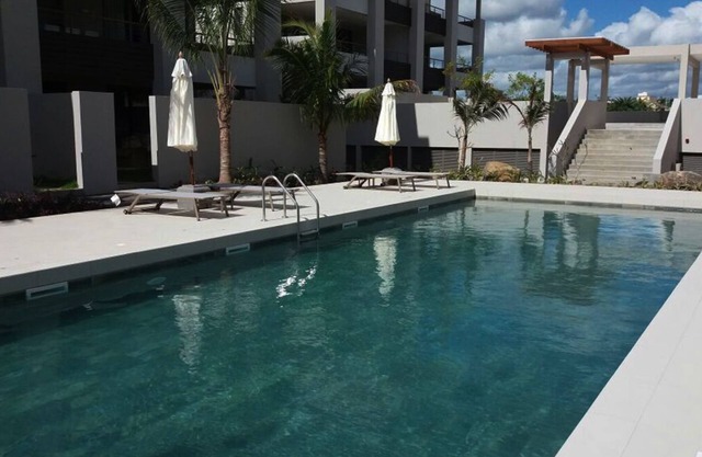 Luxury apartment with all comfort in the water with pool