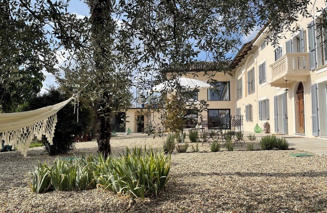 Luxury Apartment with new pool amidst the vineyards @ Tenuta Dei Vicini