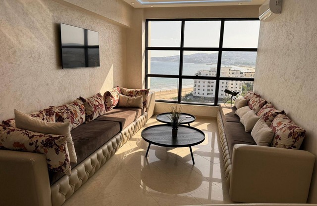 Luxury apartment with magnificent sea views.