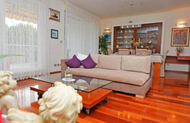 Luxury apartment with swimming pool,spa facilities,sun deck on the beach