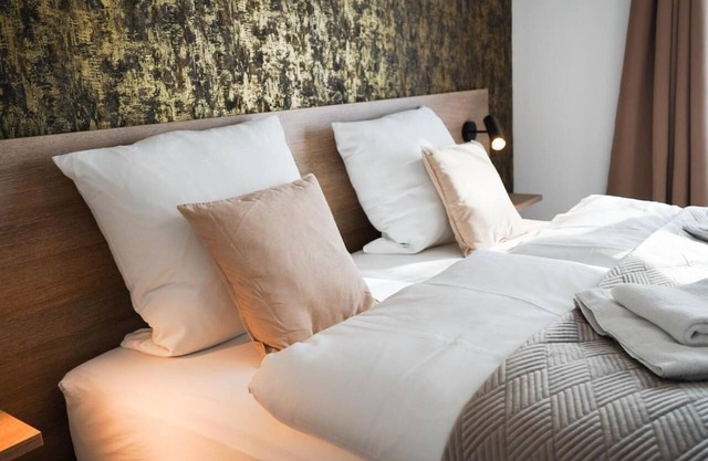 Luxury at a low price - our deluxe double rooms with underfloor heating