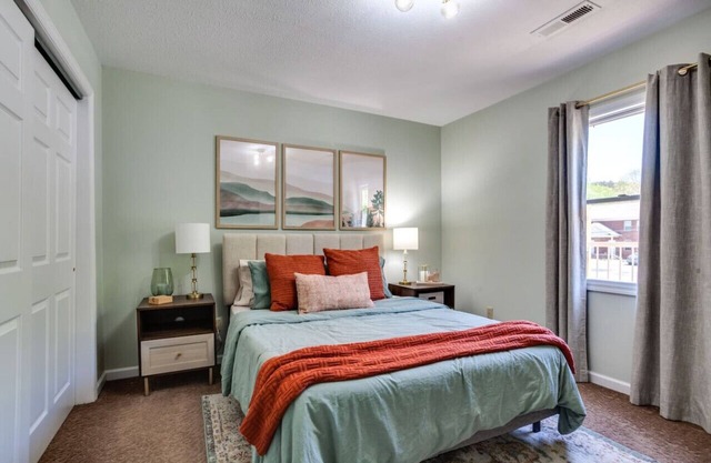 Luxury Brooklyn St APT - Near LMU & Nat’l Park