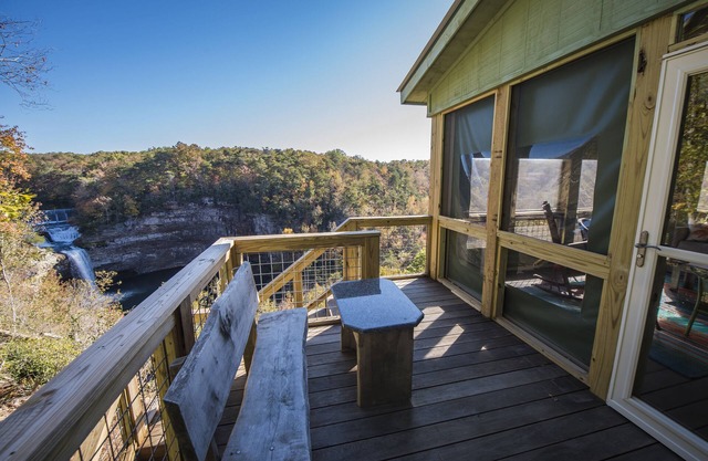 Luxury cabin above Desoto Falls in Mentone,AL; Central Time See “Overview”