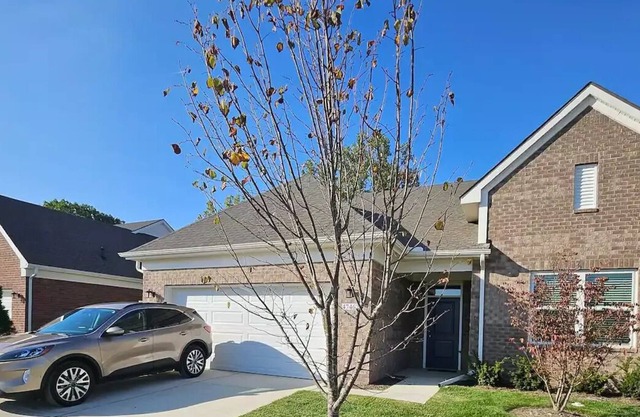 Luxury Condo in Canton, MI: Enjoy your stay in Comfort, Style, and Convenience.