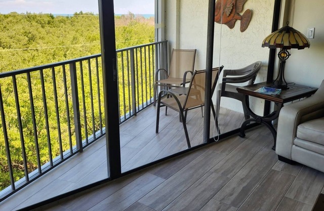 Luxury Condominium In Key Largo. Sunsets, Marina
