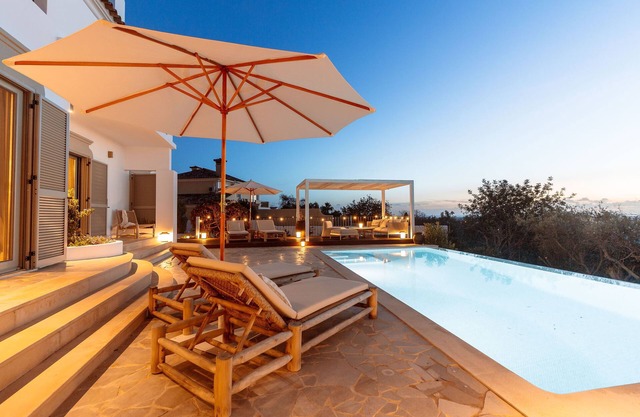 Luxury Design Pool Villa "Portas do Campo" next to Vale do Lobo & Quinta do Lago