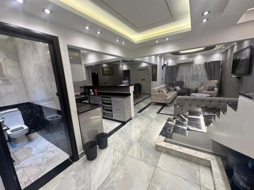 Luxury Duplex Apartment in Misr Al Gadeda