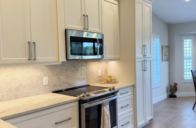 Luxury finishes in this 2+ bedroom condo with WiFi and AC in Sunny Estero