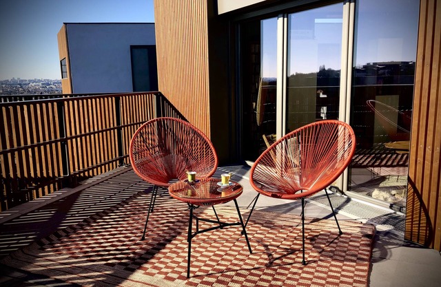 Luxury flat with Panoramic Paris and Eiffel Tower view near Disneyland Paris