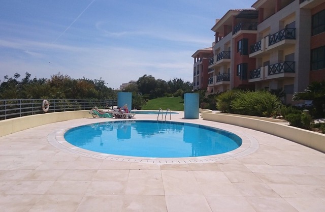 Luxury * ground floor apartment, 2 bedrooms, 2 bathrooms, free wifi.