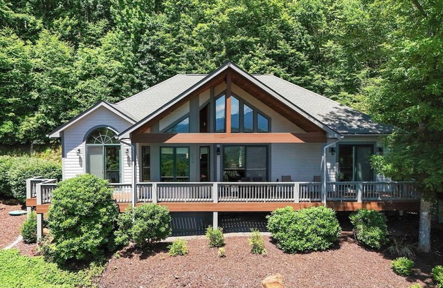 Luxury Home Country Club Amenities Close to Bryson City & Cherokee, Great Value!