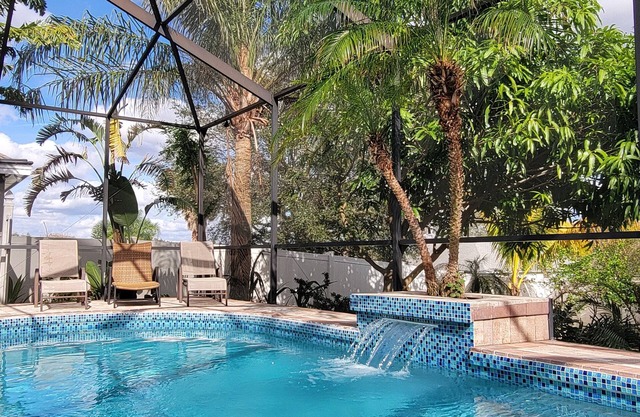 Luxury home with heated pool & hottub! Close to golf, beach, & amusement parks.