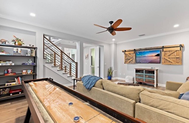 Luxury Hyde Park 3BR Retreat ☀️ Shuffleboard & Soaking Tub 🌴 Family Friendly