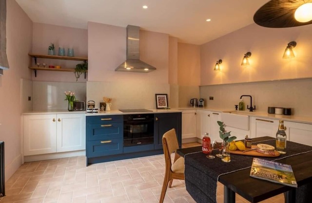Luxury & Location! Central Bakewell Georgian Townhouse
